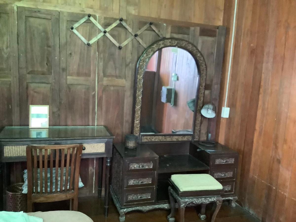 Tata Guesthouse Чиангмай Экстерьер фото
